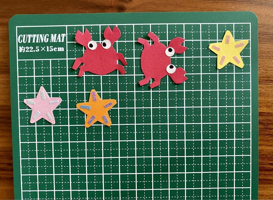 Amazon | クラフトパンチ 「 カニ 」 アルバム 季節 壁面