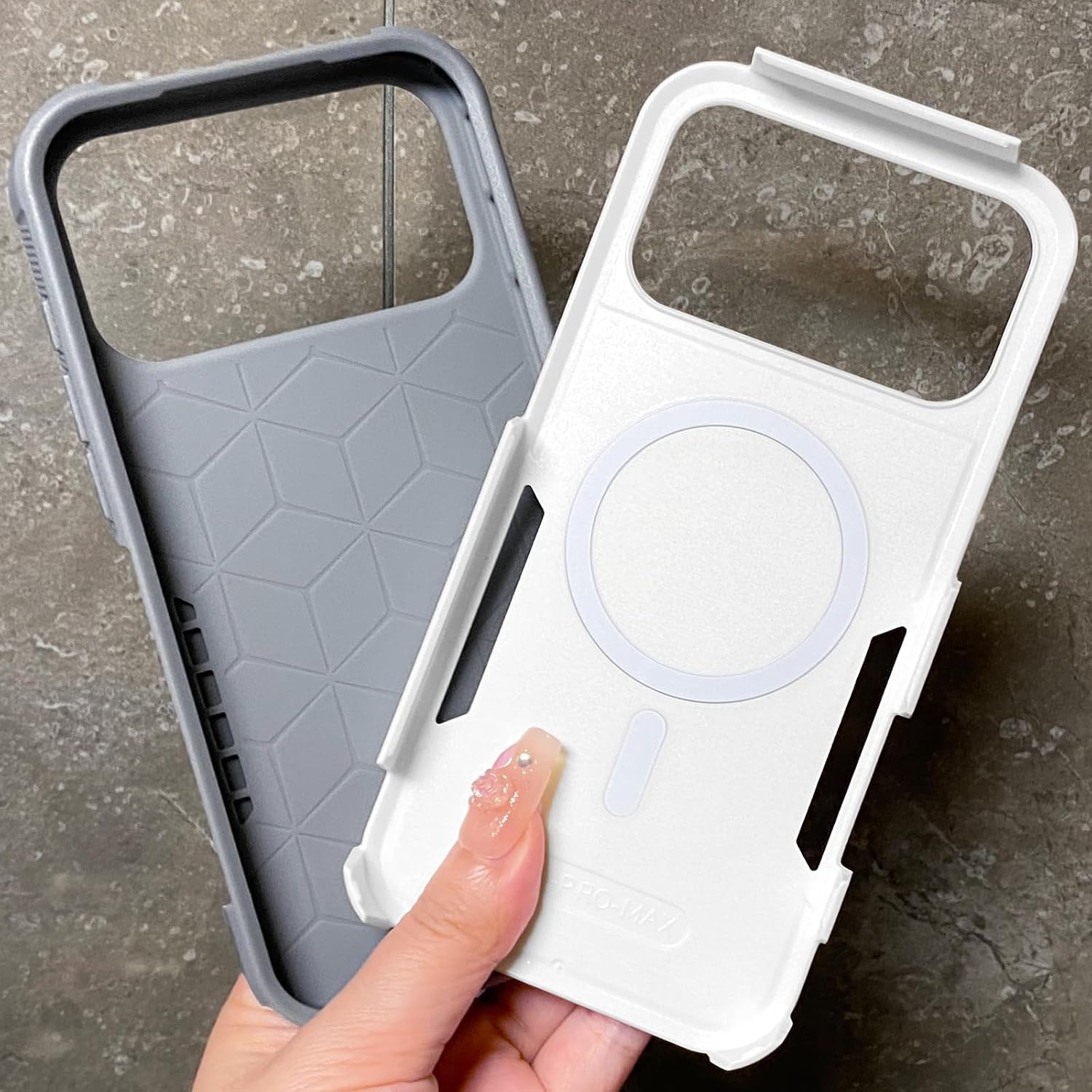 Magnetic Case for iPhone 17 Pro Max, Compatible with Magsafe, Cute White Leopard Cheetah Print Heavy Duty Tough Rugged Full Body Protection Shockproof Protective Phone Case for Women Girls