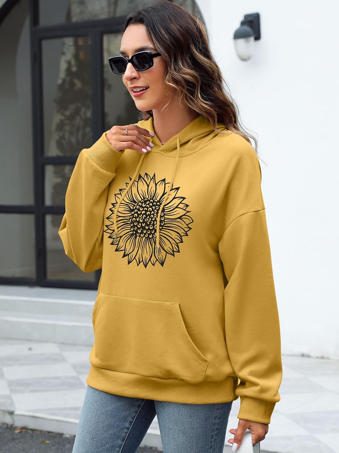 TAOHONG Women Sunflower Hoodies,Trendy Drawstring Sweatshirts with Pockets Long Sleeve Sweaters Pullover Fall Winter Outfits - Image 3