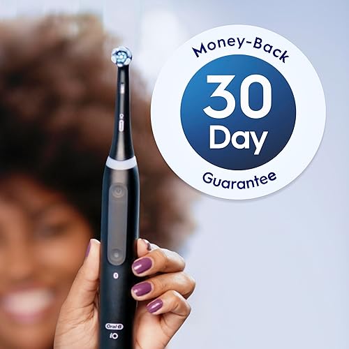 Miniatura 8 de Oral-B iO Ultimate Clean Cabezales de cepillo de repuesto, 5 unidades, 4 Ultimate Clean + 1 goma y negro sensible