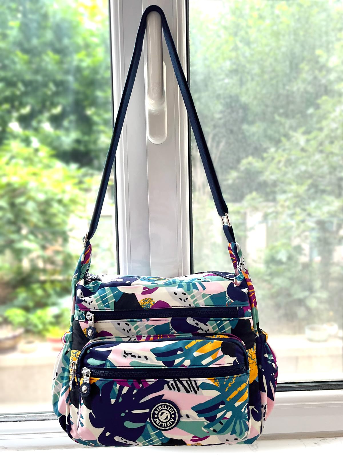 Women Larger Bag Nylon Crossbody Bag Messenger Shoulder Handbag for Shopping Work Daily Use
