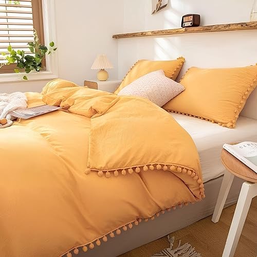 INDACORIFY Juego de funda de edredón color amarillo mostaza con pompones, de algodón, estilo bohemio, 100 % algodón, lavado, tamaño Queen (doble, 80
