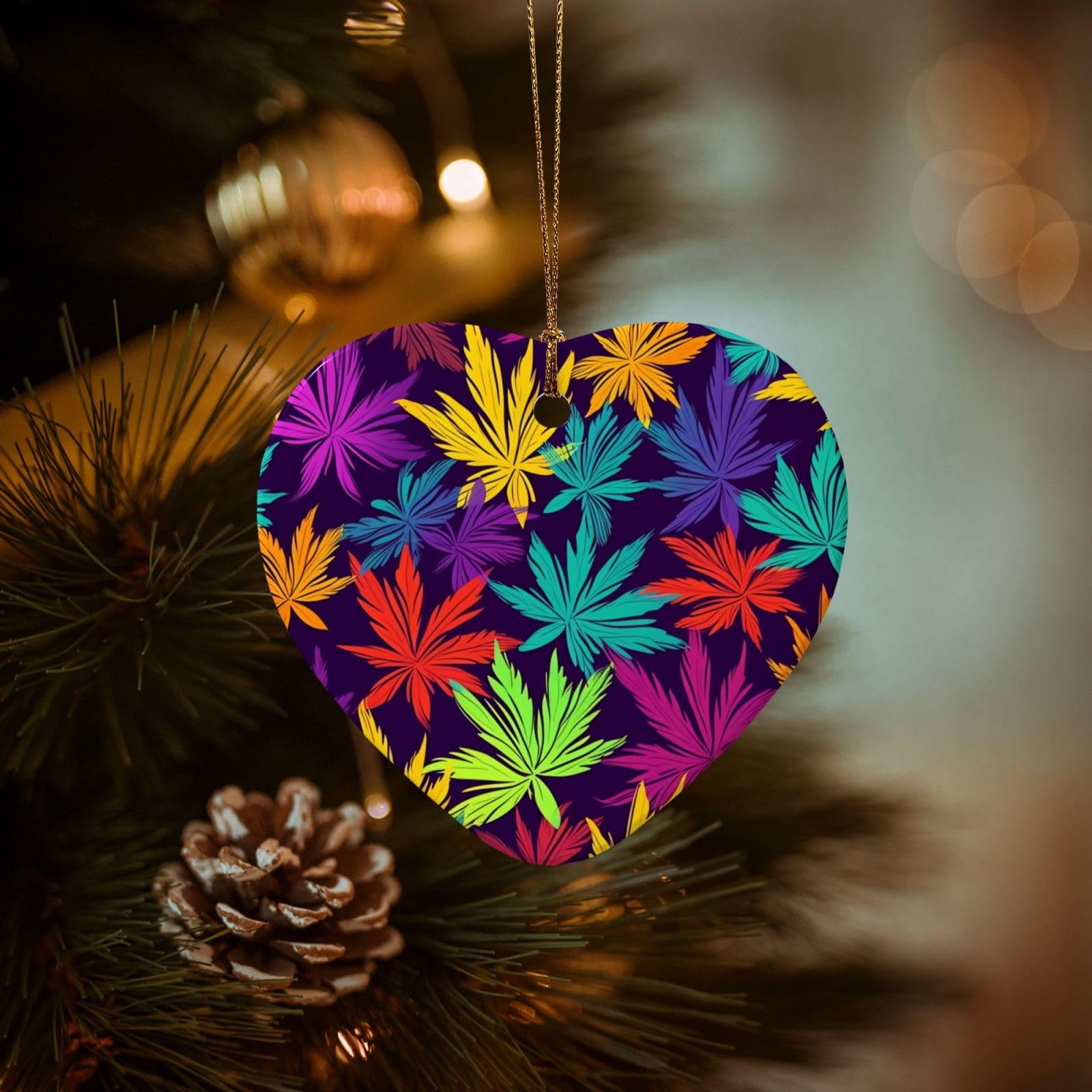 Christmas Ornaments for Christmas Tree Decoration Hanging Bright Colorful Weed Pattern Ornament with Gold Ribbon Crafts Heart Shape Ceramic Pendant for Keepsake Gifts Xmas Decor Party Supplies