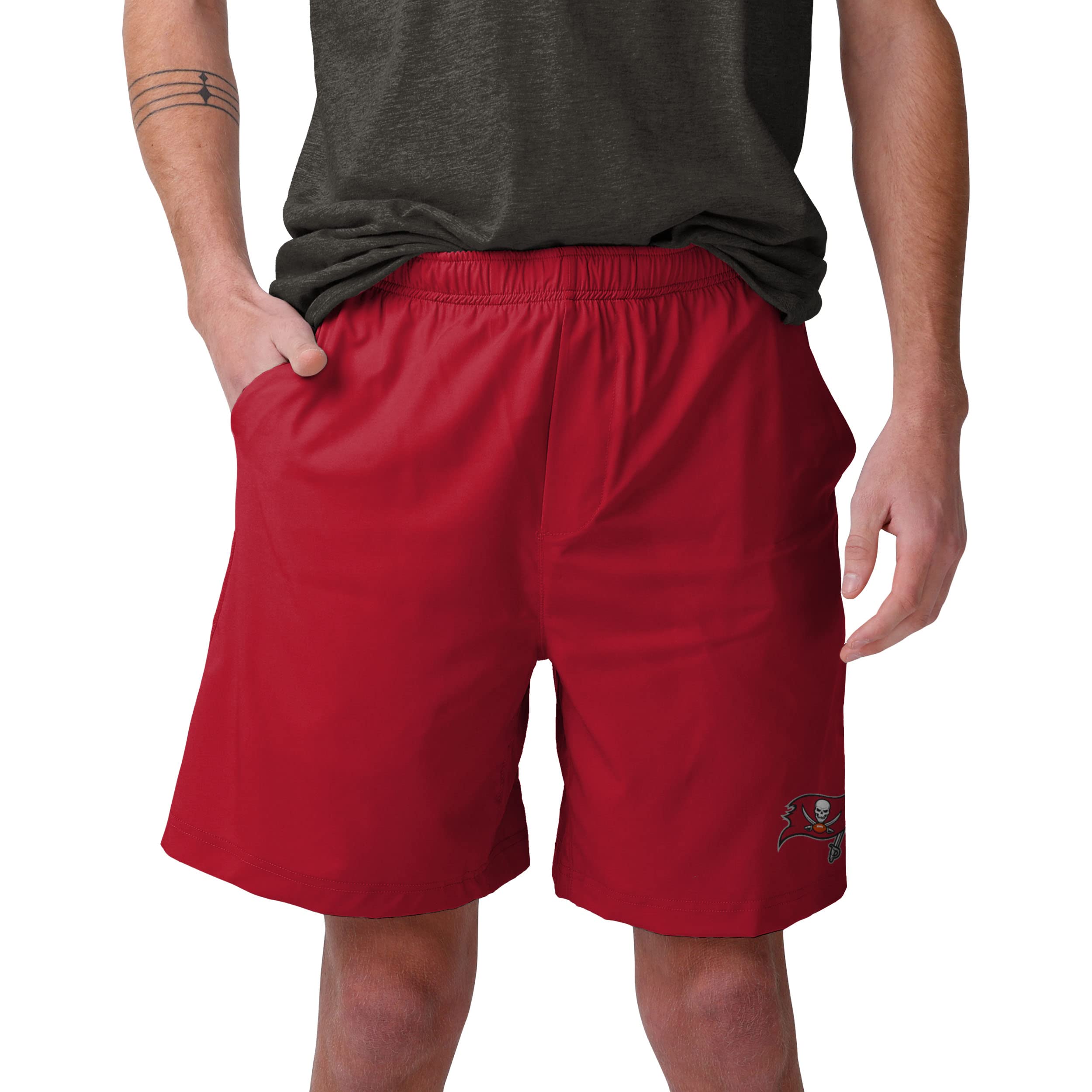 FOCO Tampa Bay Buccaneers NFL Mens Solid Woven Shorts - XL