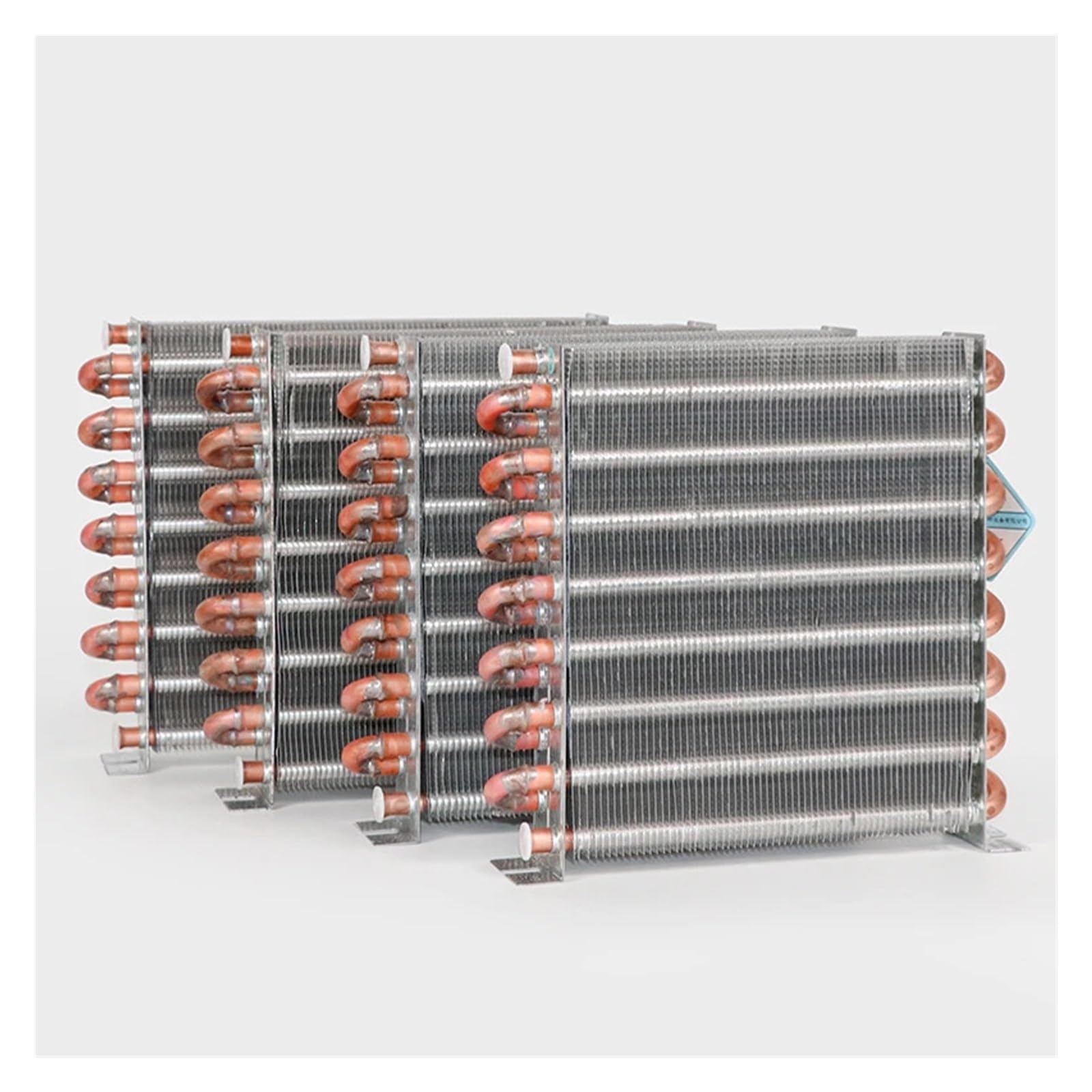 Refrigeratore a condensatore per frigorifero