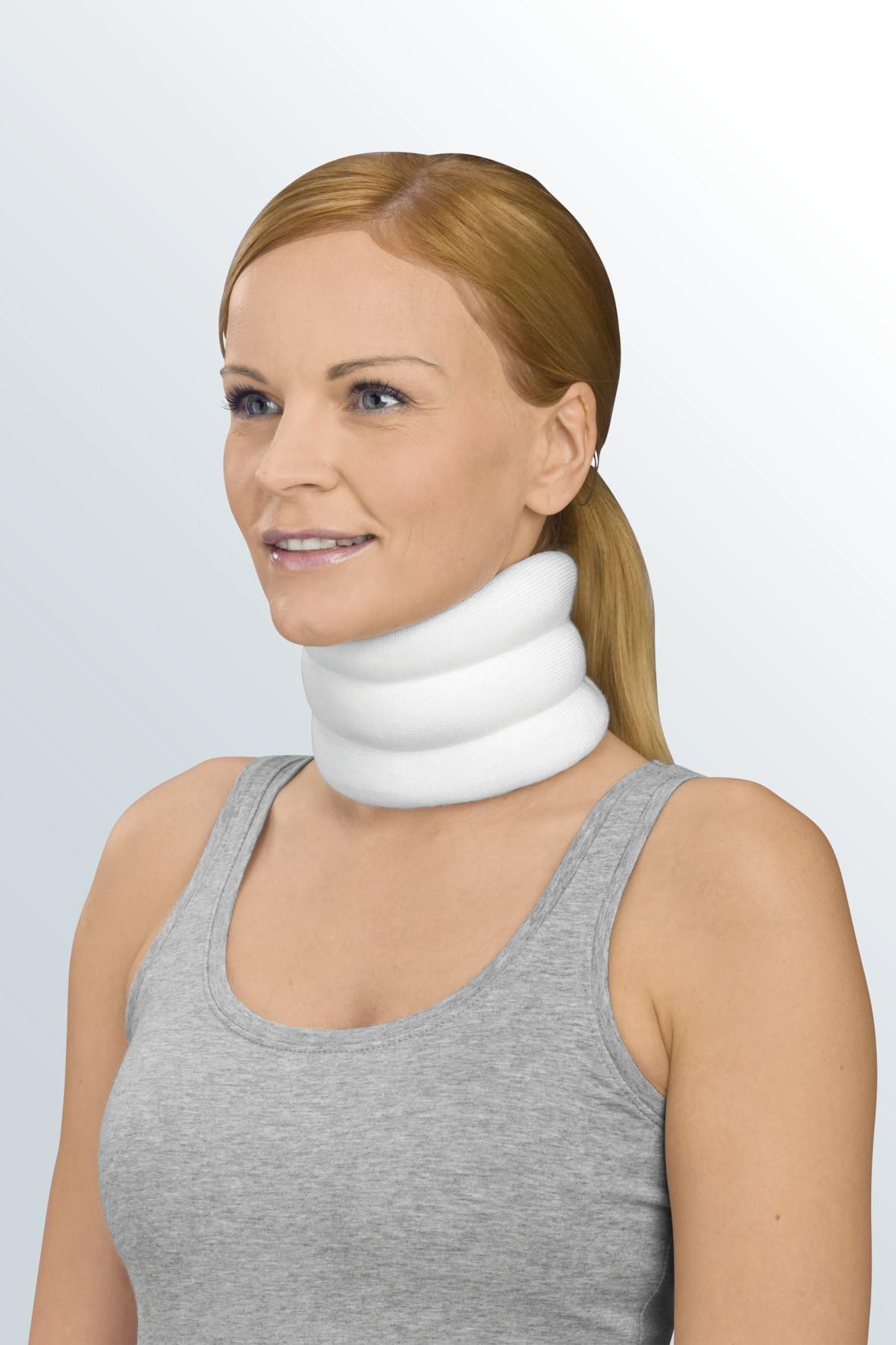 Medi Hereford Collar, Mouldable Neck Support, Brace, Adjustable, Rehabilitation, Polystyrene Beads, Lightweight, Washable, Injury, Pain Relief, Comfortable, Maintain Optimum Hygiene