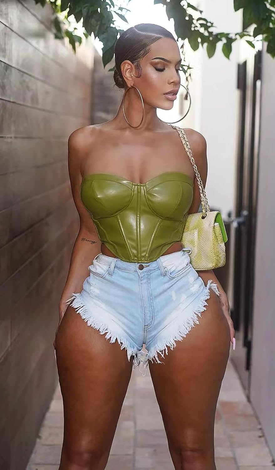 GOBLES Women's Summer Casual Mid Waist Ripped Raw Hem Stretchy Denim Shorts with Pockets - Image 3