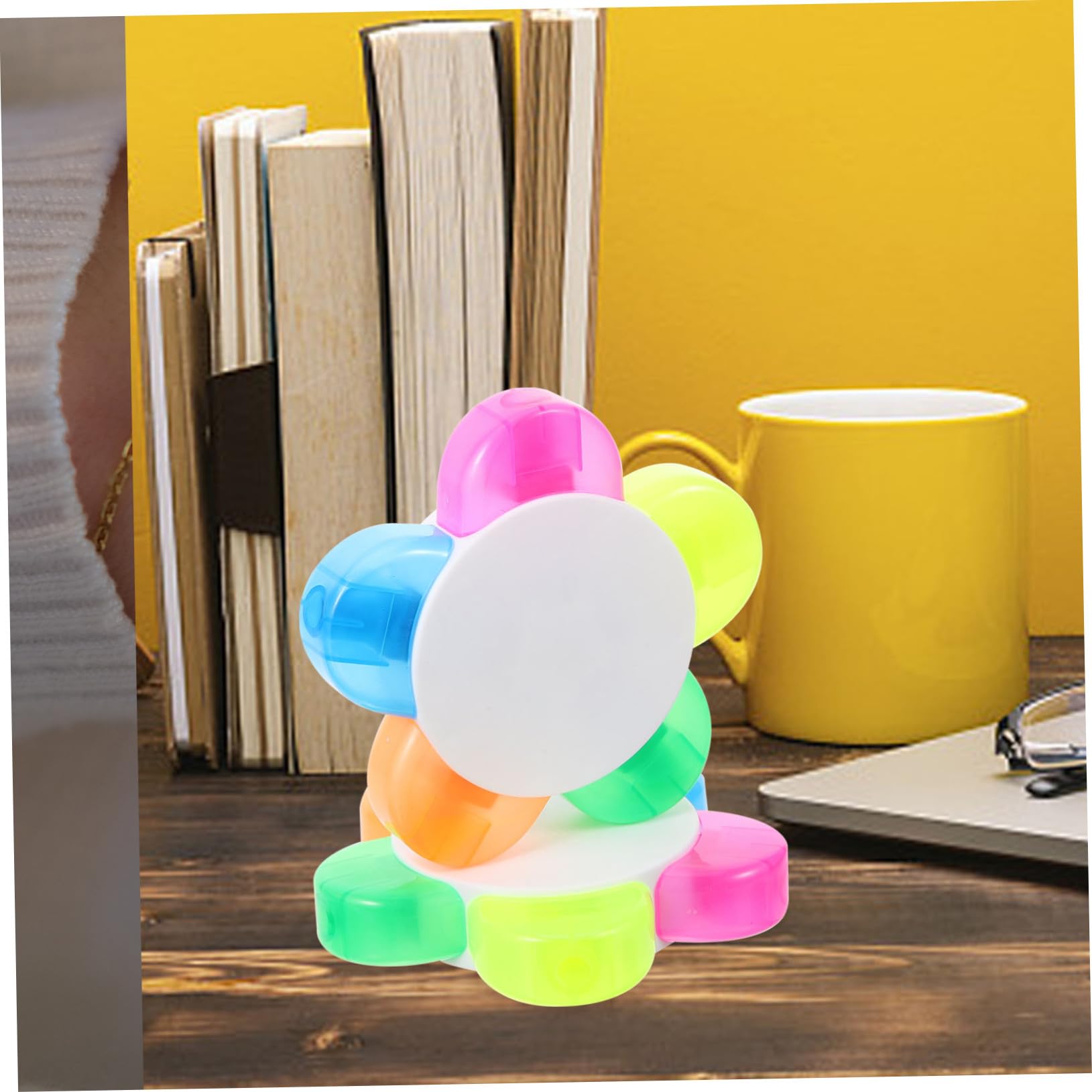 HOMSFOU 10 Stück Petal Highlighter Stifte Fluoreszierende Textmarker mit Blumenblatt-design Langlebige Marker für Schule Büro Studium und Notizenorganisation
