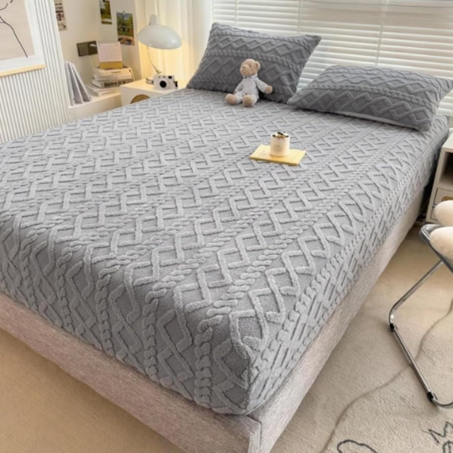 Lyvara Luxury Mattress Covers, Lyvara Magic Mattress Covers with Pillow