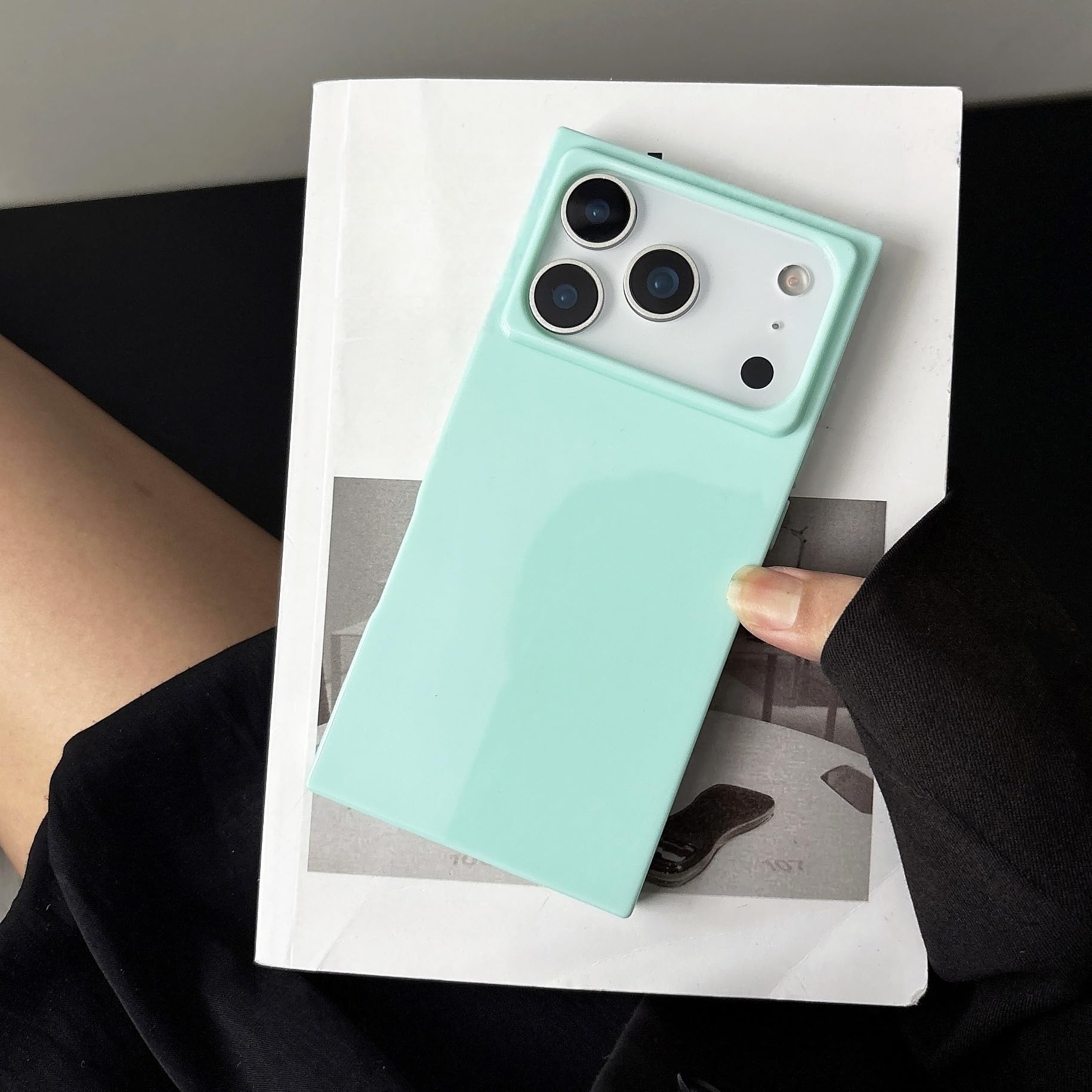 Coque rectangulaire souple effet glaçon antichoc iPhone 13 Pro cyan tendance