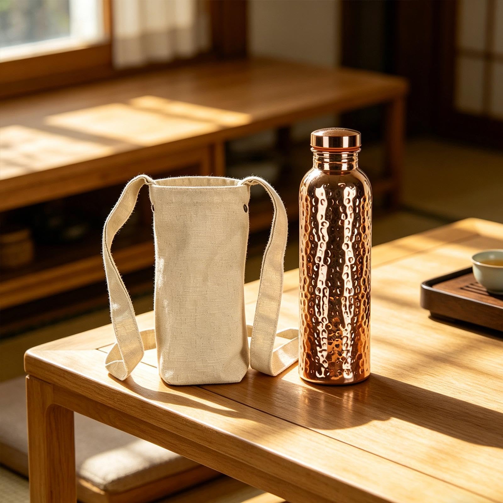 Bouteille D'eau Portable En Cuivre, Fabriquée à La Main, Idéale pour La Randonnée et Les Activités de Plein Air.