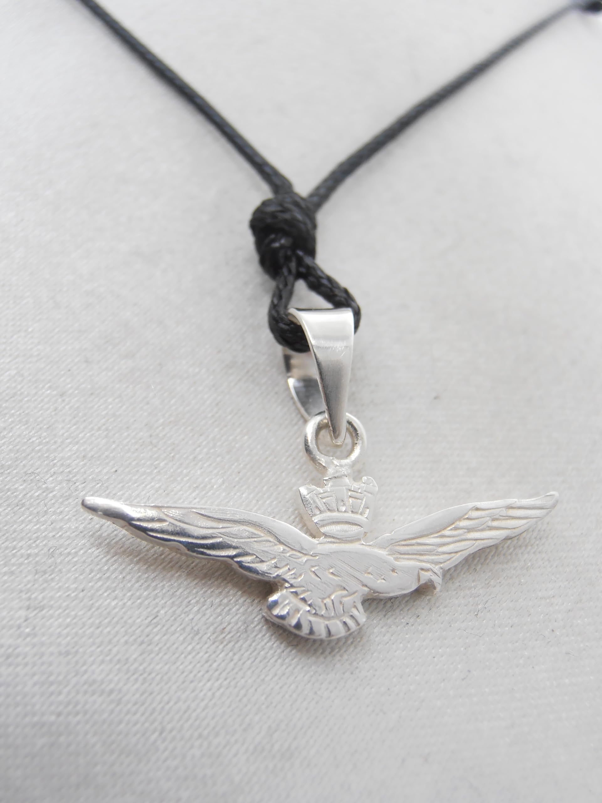 Aeronautica Militare Italiana : Ciondolo in Argento 925 con l' Aquila Simbolo - misura piccola - Pendente Brevetto Pilota Aereo - Aeroplano - Stemma