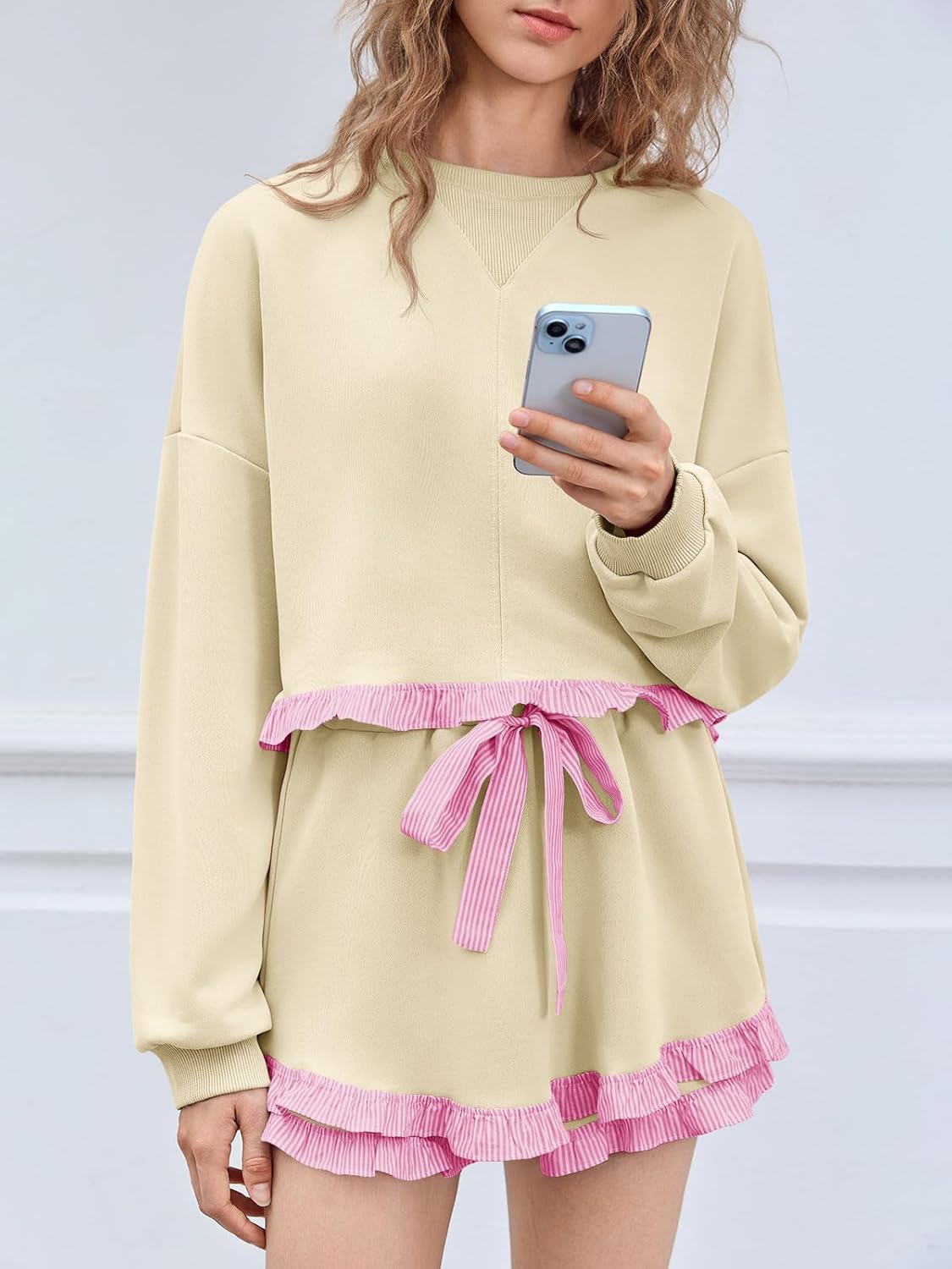 Fisoew Women's 2 Piece Lounge Sets Color Block Ruffle Cropped Sweatshirts Loose Drawstring Waist Shorts Sweatsuits - Image 4