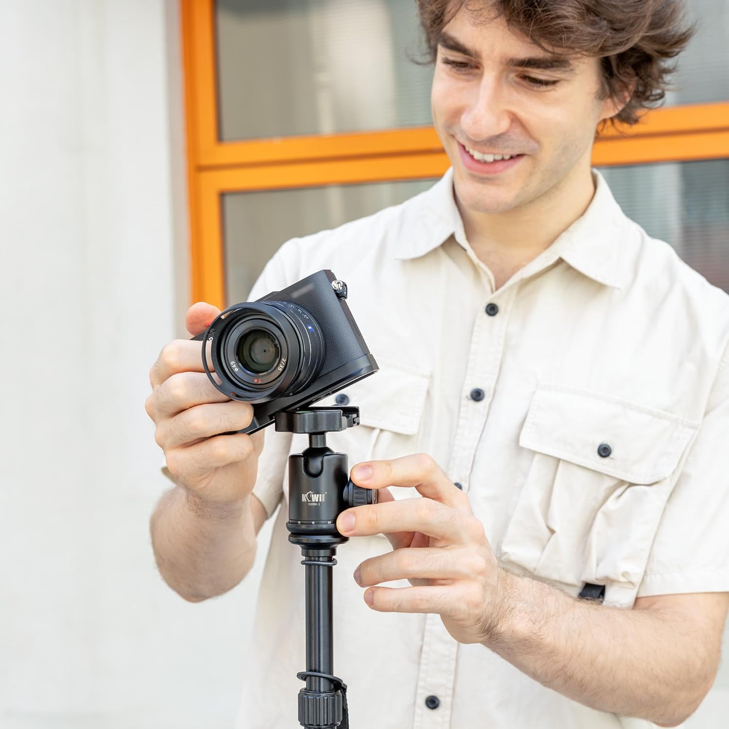 Deluxe Metal RX1R III Handgrip Hand Grip, L-Shape Bracket Handle Holder for Sony RX1RIII RX1R Mark III RX1R3 Compact Camera, with Built-in Arca Quick Release Plate & Battery Compartment Opening
