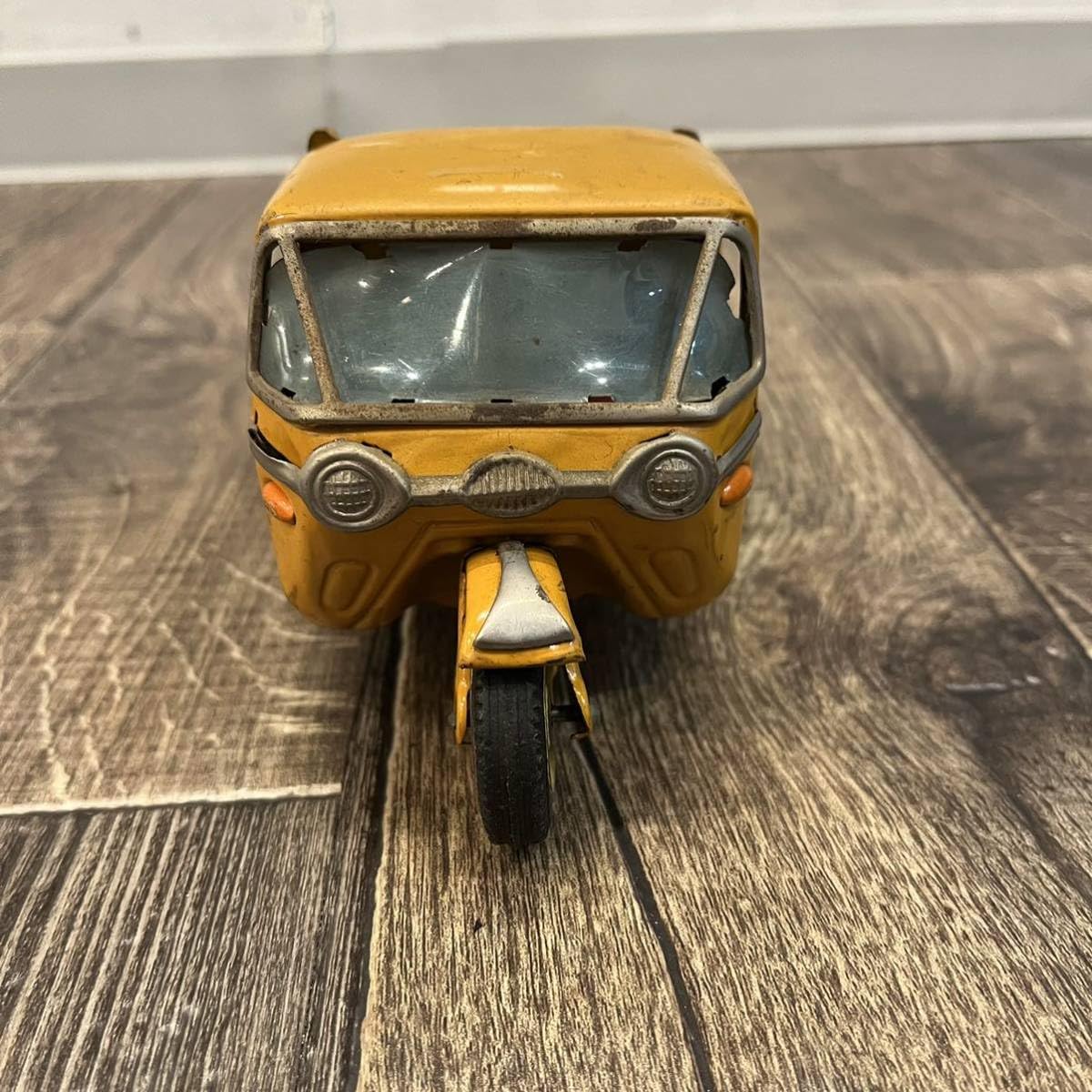 Amazon.co.jp: 昭和レトロ 希少 ブリキ 萬代屋 三輪 3輪