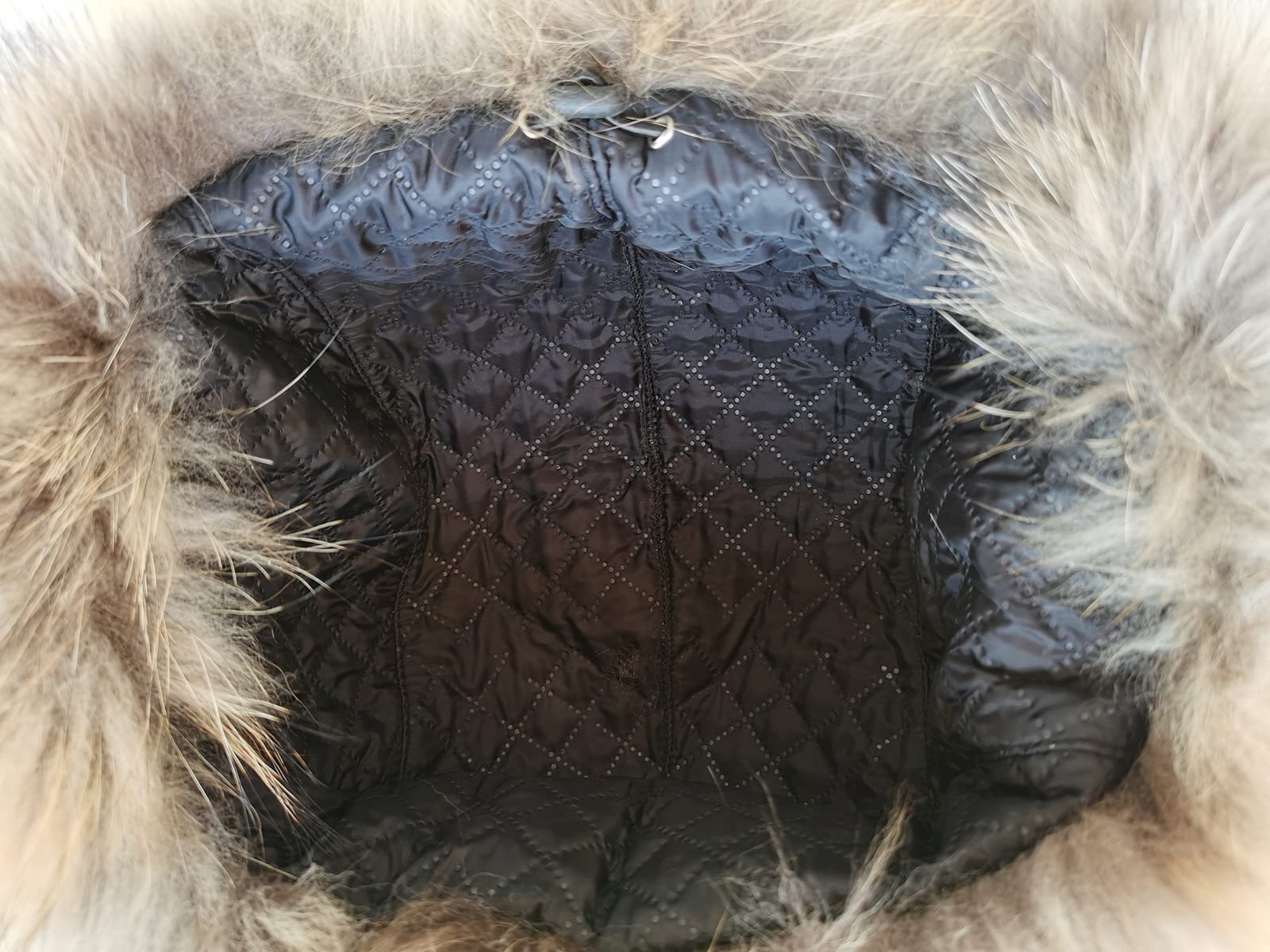 Chapeau de Trappeur pour Femme Coquille en Peau de Mouton Chaud Hiver Chapka d'aviateur Vraie Fourrure de la avec Oreille Rabat 56-60cm Taille de Tête