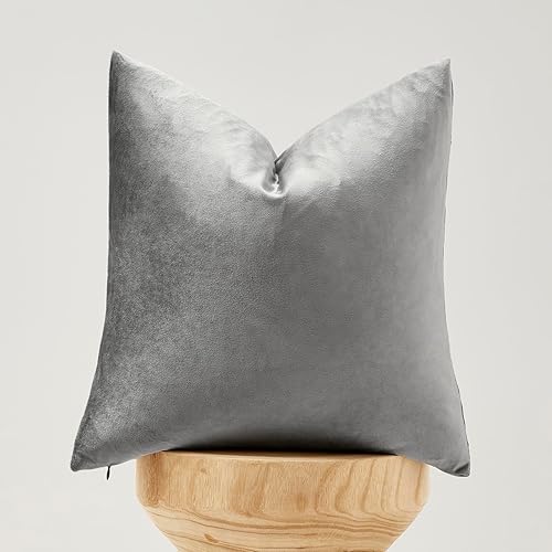 Vista 242 de GIGIZAZA - Juego de 2 fundas de almohada decorativas de 18 x 18 pulgadas, fundas de almohada cuadradas de terciopelo verde azulado pavo real