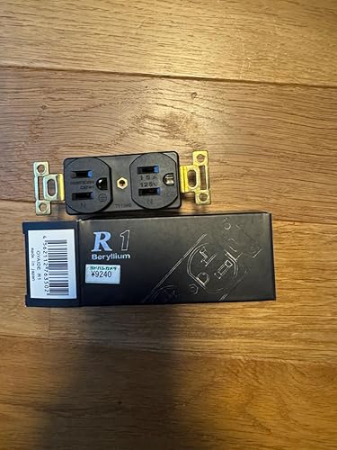 オヤイデ 壁コンセント R0 i8my1cf oyaide.com :: R0
