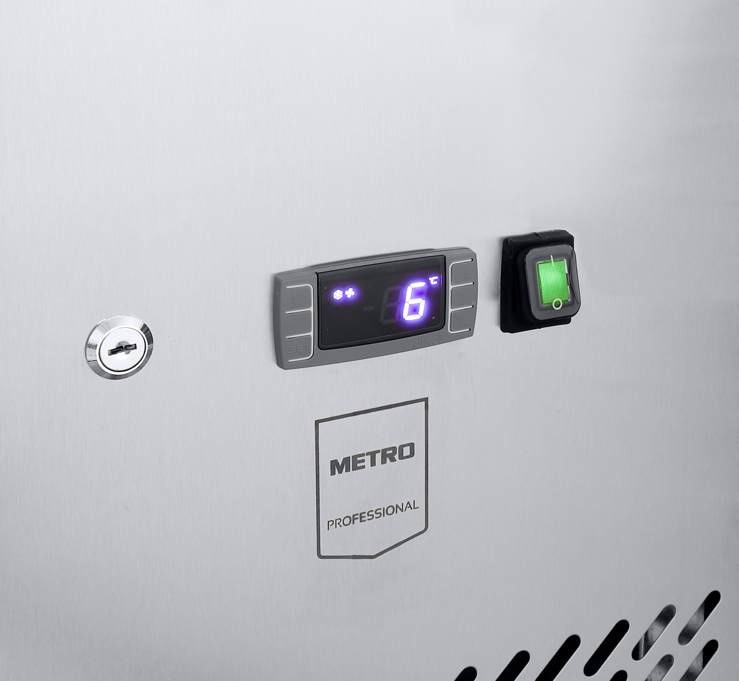 METRO Professional Tavolo refrigerato GCC21002D-BS, acciaio inox, 136 x 70 x 85 cm, 135 L, raffreddamento ad aria, argento
