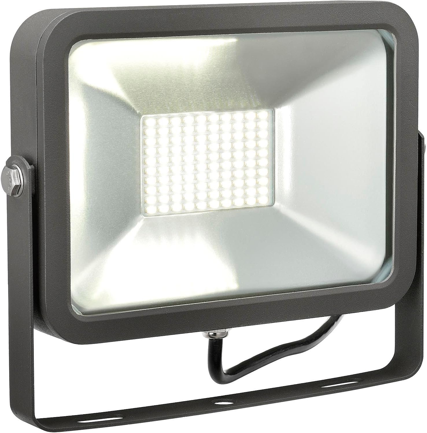 Global Industrial LED Flood Light, 50W, 4500 Lumens, w/Mounting Bracket