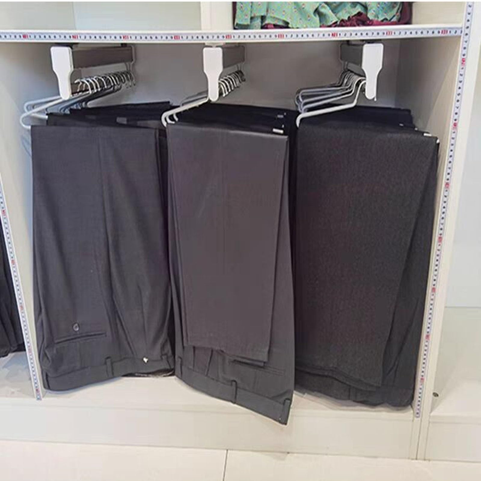 GLETSF Pull Out Clothes Rail, Extendable Steel Closet Rod for Pants and Clothing Storage, Adjustable Wardrobe Hanger Rail Saves Space, Supports 25kg,550MM/21.6INCH