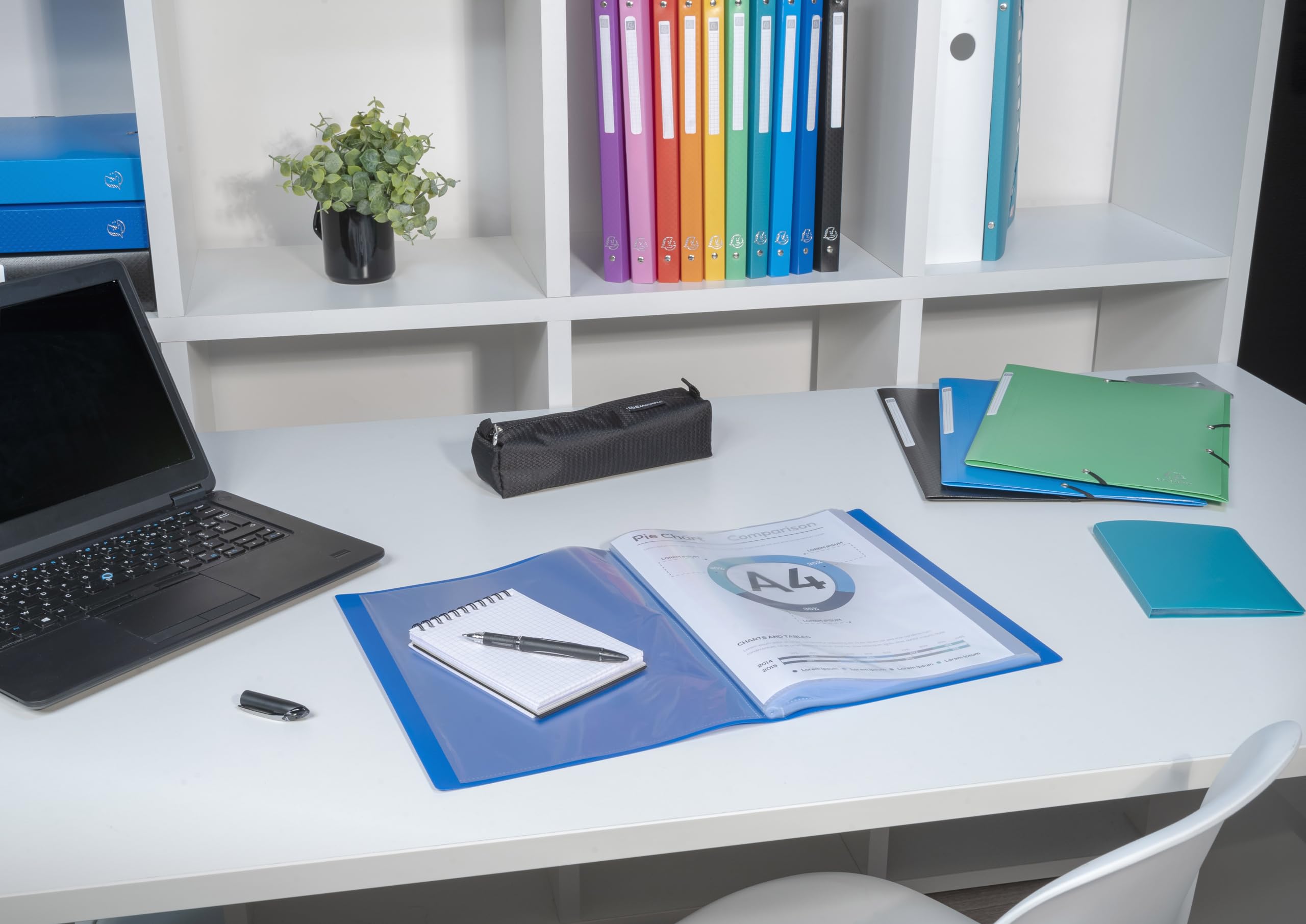 Exacompta 8er Pack 85102E Premium Sichtmappe aus blickdichten Kunststoff DIN A4 mit 100 Klarsichthüllen, 200 Sichten, perfekt für die Schule und das Büro Aktenhülle, Prospekthülle, blau