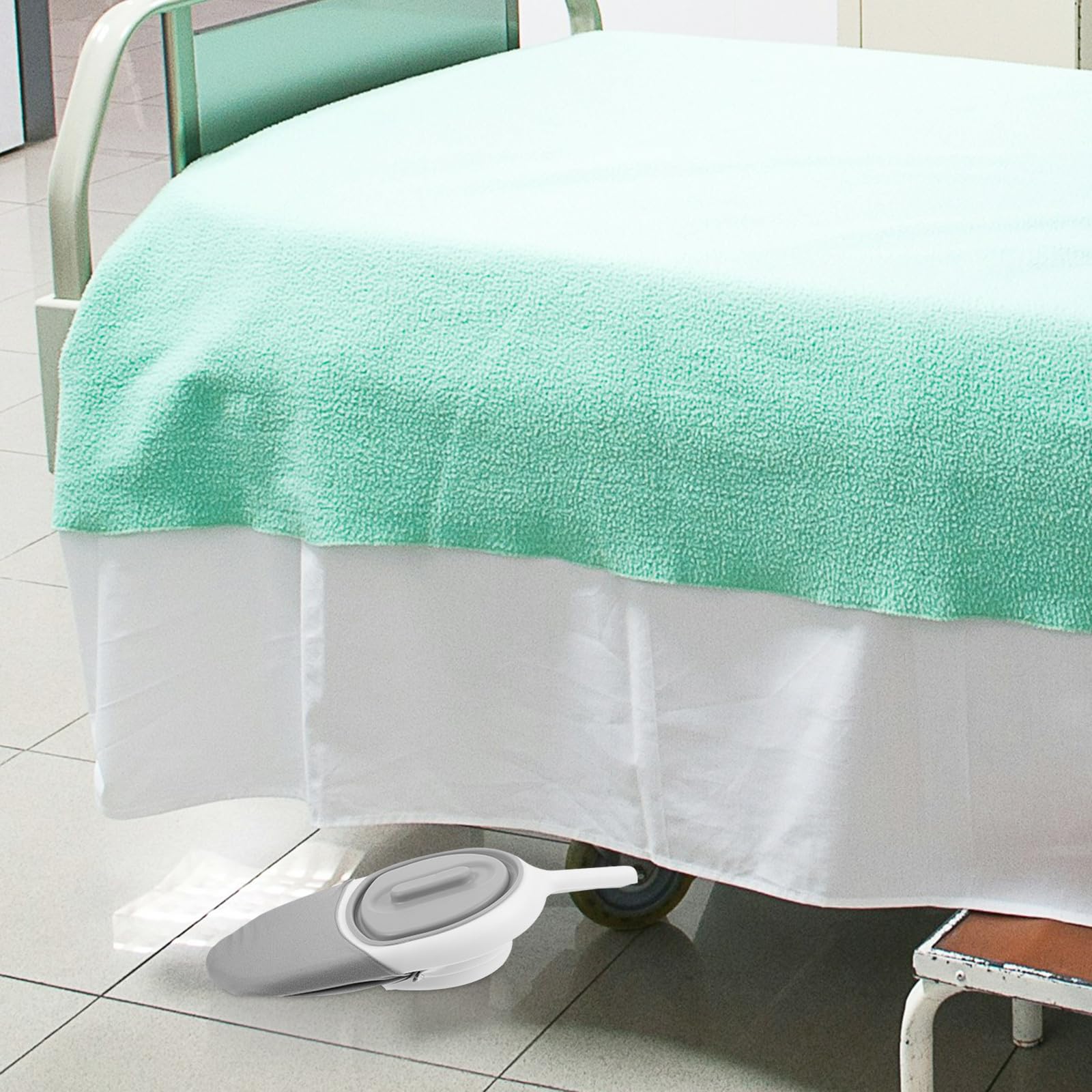 Padella da Letto per Anziani e Donne Vaso da Notte Portatile in Plastica Resistente Maniglia Antiscivolo e Coperchio Accessorio Ospedaliero per Uso Domestico e Viaggi Design