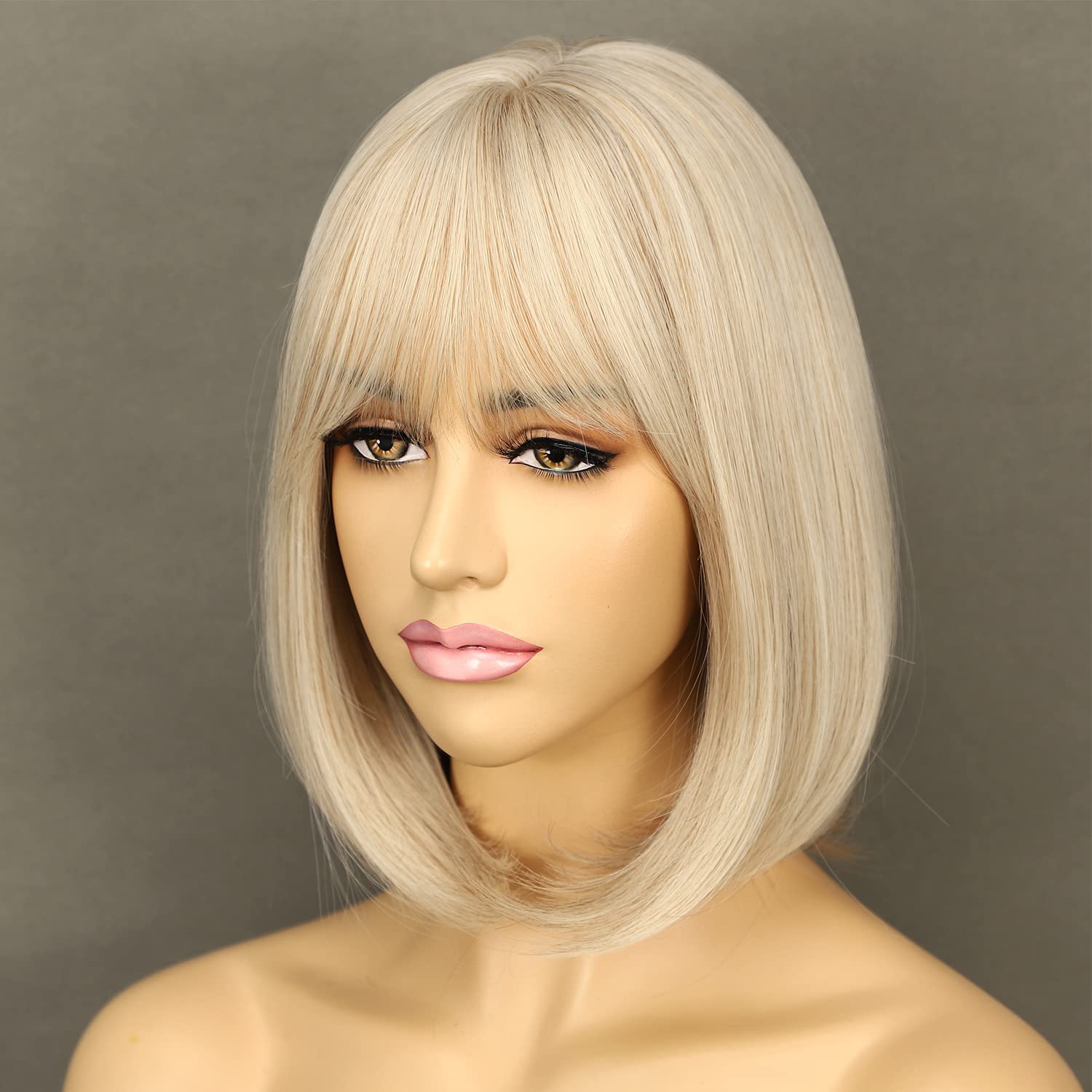 Sapphirewigs Blonde Perücke für Frauen Perücke mit Bangs Kurze Blonde Bob Haare Tägliche Party Natürliche aussehende 12 inch