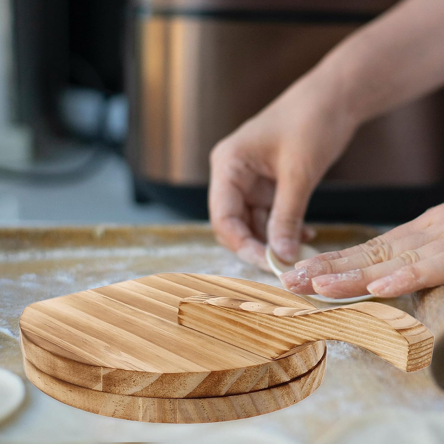 MAGICLULU 1 Set of Wooden Dumpling Wrapper Press Dumpling Skin Pressing Machine Manual Pancake Mold for Dumplings Taco Pancake (Round)