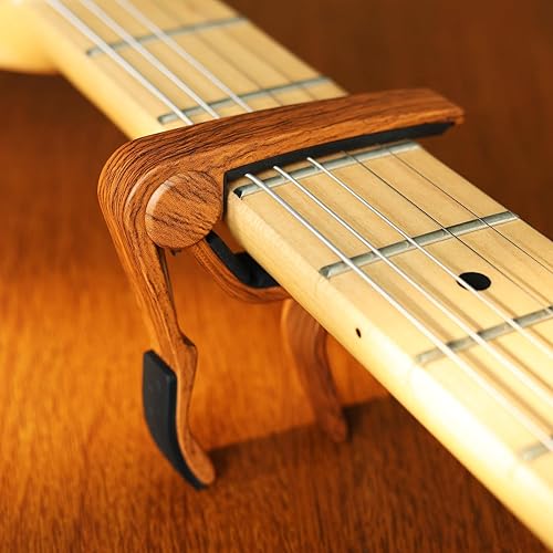 Miniatura 5 de WINGO Cejilla de guitarra para guitarras acústicas y eléctricas, color palo de rosa con 5 púas