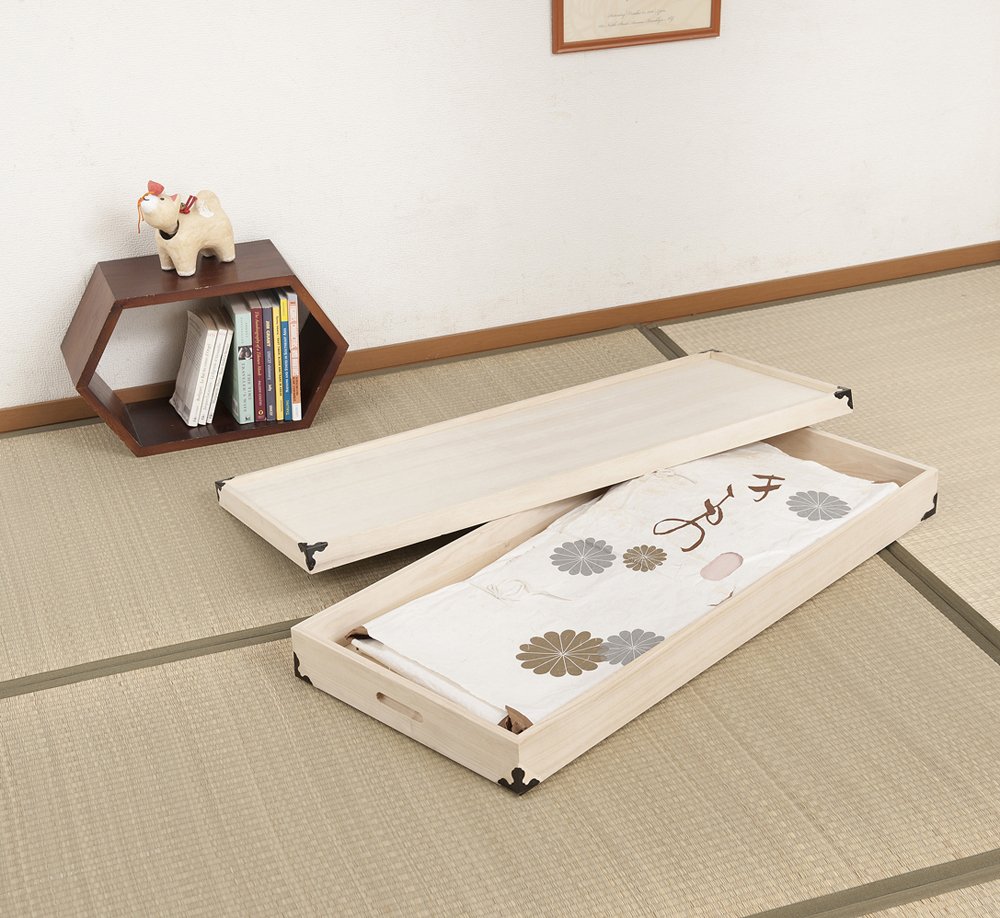 Amazon.co.jp: 桐衣装箱 1段 高さ12cm 隅金具付 GB-0001 : ホーム