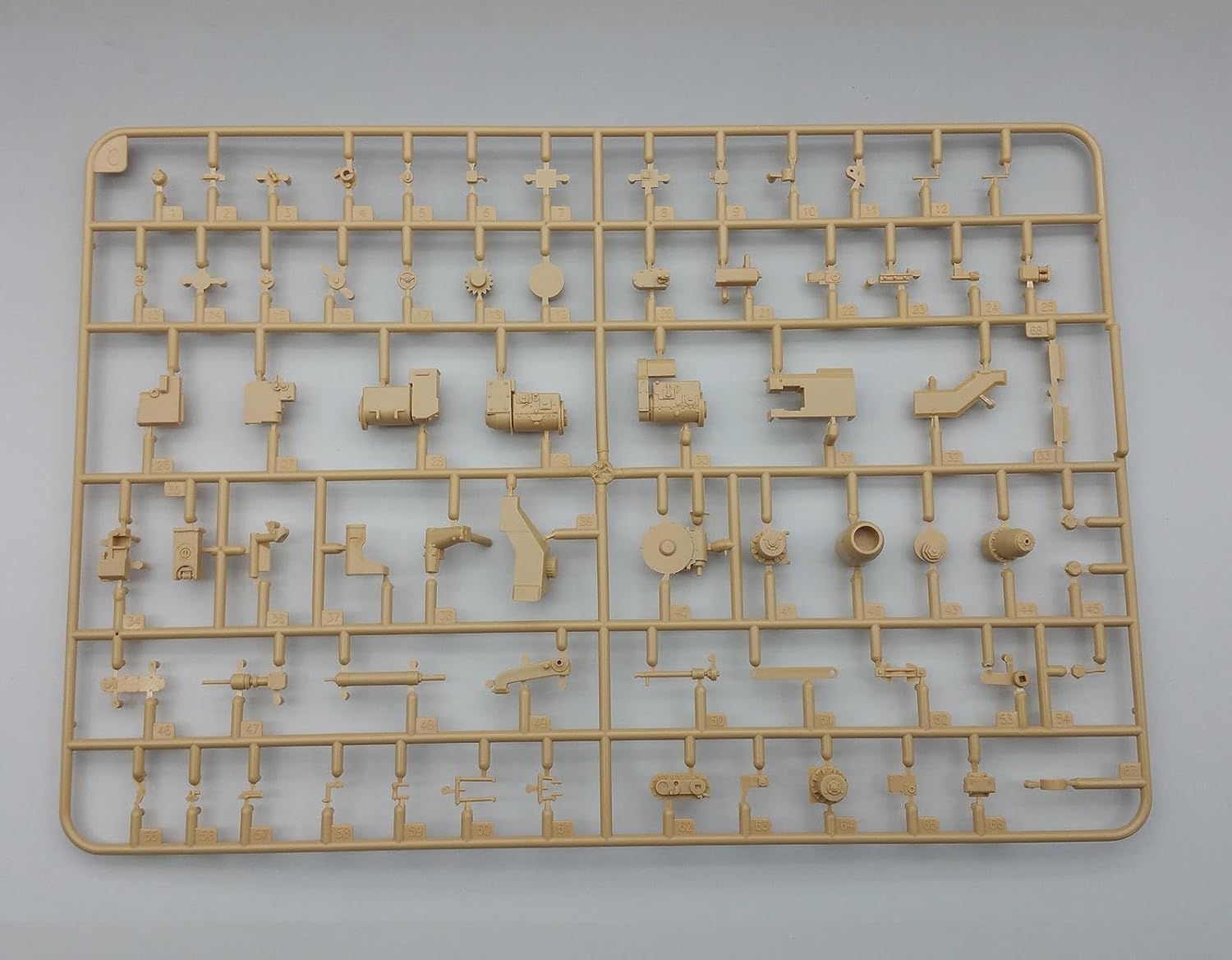 Amusing Hobby AH35A020 Flak 40 Injection Moulding Kit Unpainted Grey
