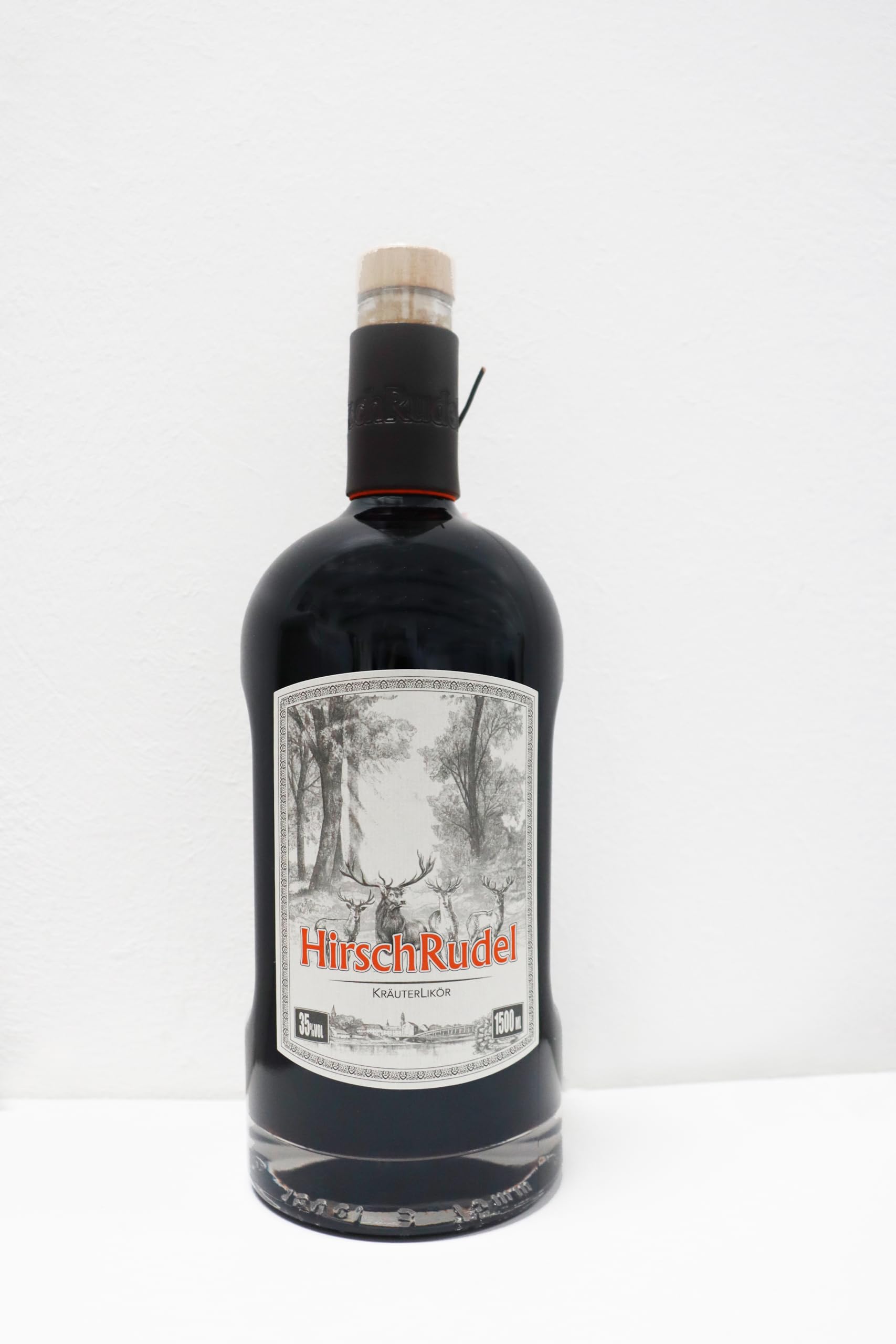 Hirschrudel Magnum Premium Kräuterlikör aus Deutschland Magnumflasche Handcrafted Aus 31 Wildkräutern 35% 1,5l