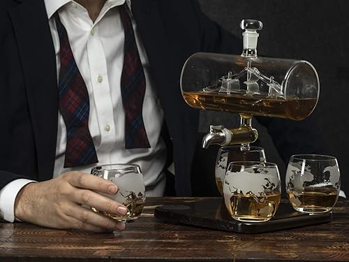 Miniatura 7 de Decantador de whisky y vino con barco antiguo juego de decantadores de barco sabroso con 4 vasos de globo dispensador de bebidas para vino whisky
