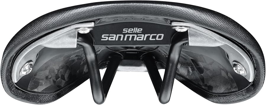 Selle San Marco Regal Short Dynamic – Gravel- und Bikepacking-Fahrradsattel, mit Mangan-Schiene, anatomischem Loch, Design mit Nieten