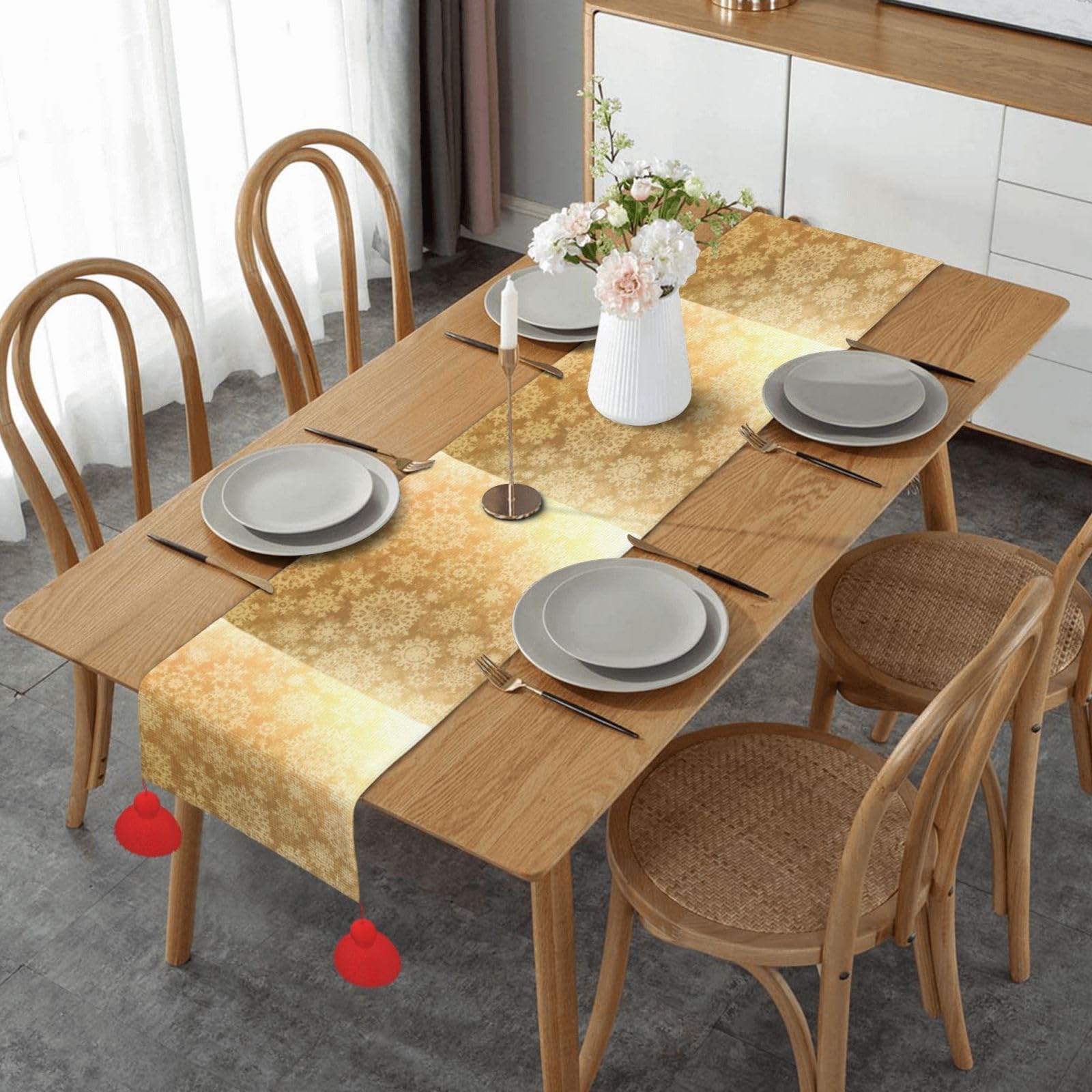 Chemin de table anti-glisse résoud les nappes qui bougent pour repas de Noël
