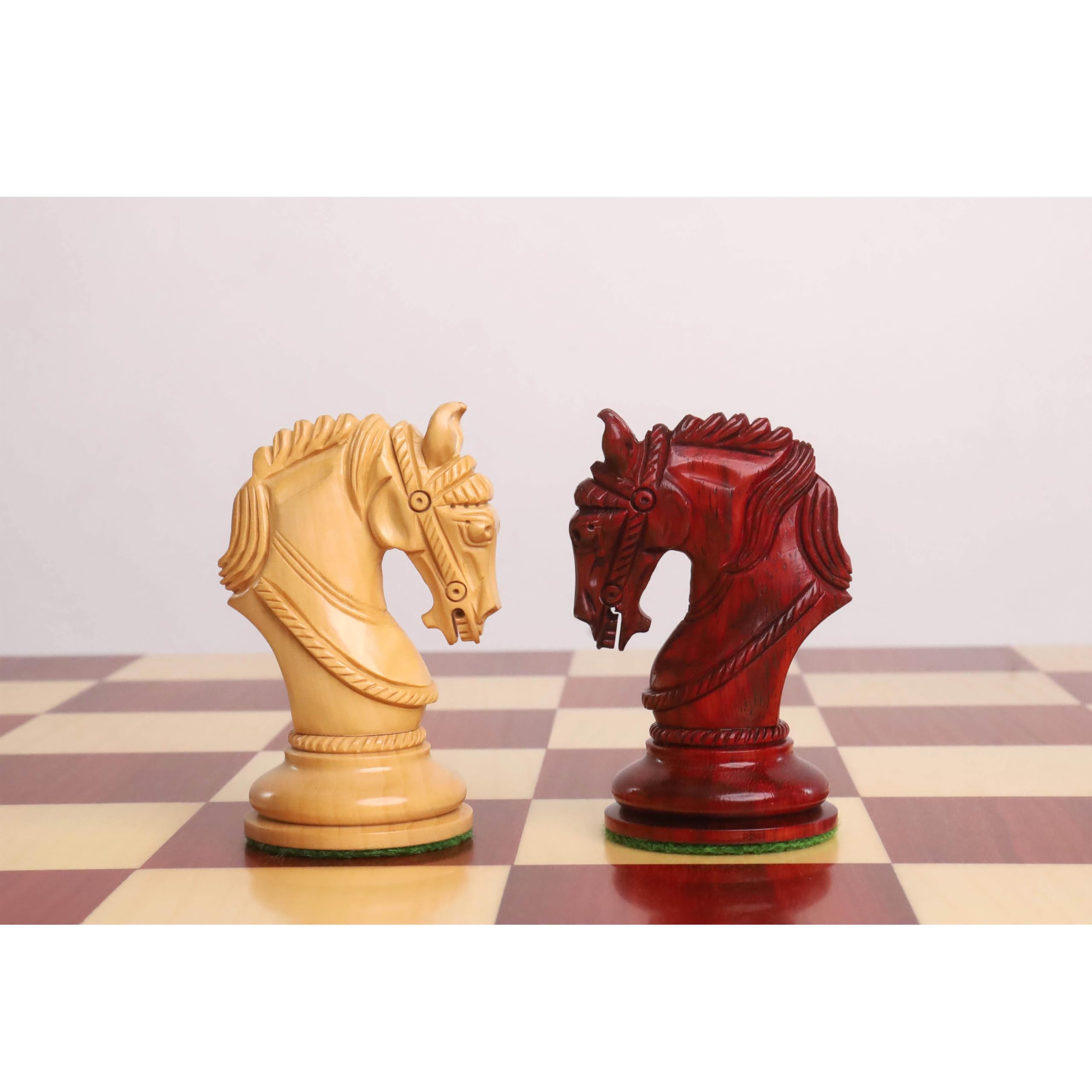 Royal Chess Mall - Juego de ajedrez Staunton de Lujo Imperator de 4,3" - Solo Piezas de ajedrez - Palisandro Bud - Peso Triple