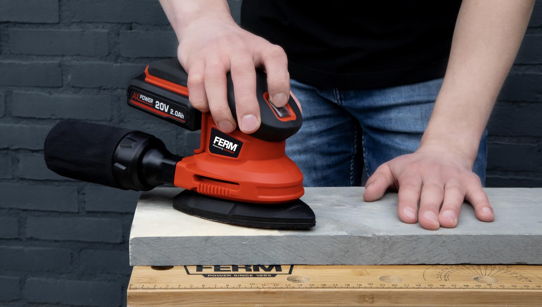 FERM AX-Power Ponceuse Delta sans fil - 280W - Vitesse variable - 6 feuilles abrasives - Adaptateur aspirateur - Softgrip - Pour bois et métal - Sans batterie ni chargeur