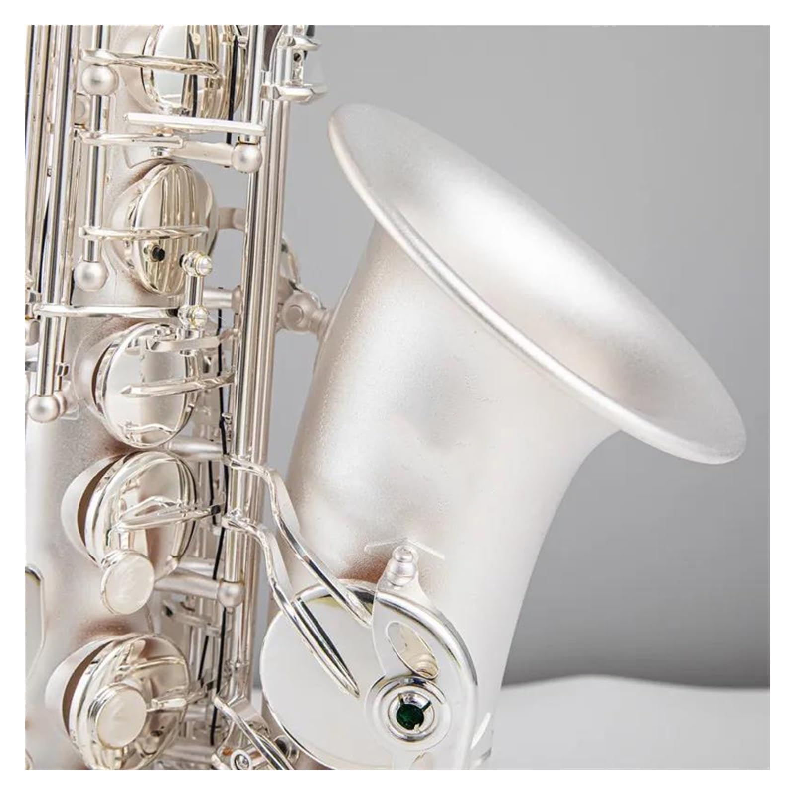 Grande sassofono vintage, sassofono contralto, 27 pollici, sassofono jazz, strumento musicale a fiato, realizzato in ottone, orchestra URSS, buone condizioni - Italia Grande sassofono vintage, sassofono contralto, 27 pollici, sassofono jazz, strumento musicale a fiato, realizzato in ottone, orchestra URSS, buone condizioni - Italia