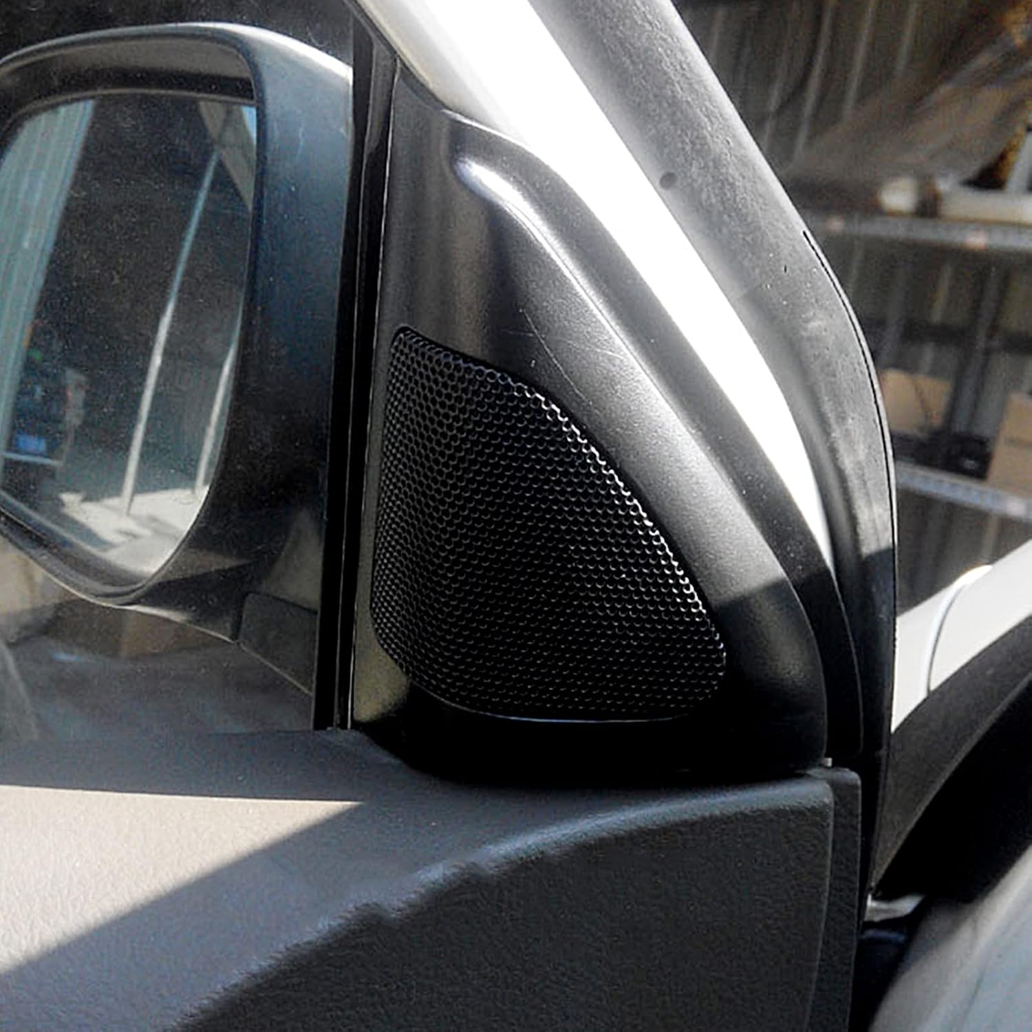 Fydun 1 Pair Car Door Speaker Cover Audio Tweeter Trim Black Speaker Decor Replacement for 2003‑2006