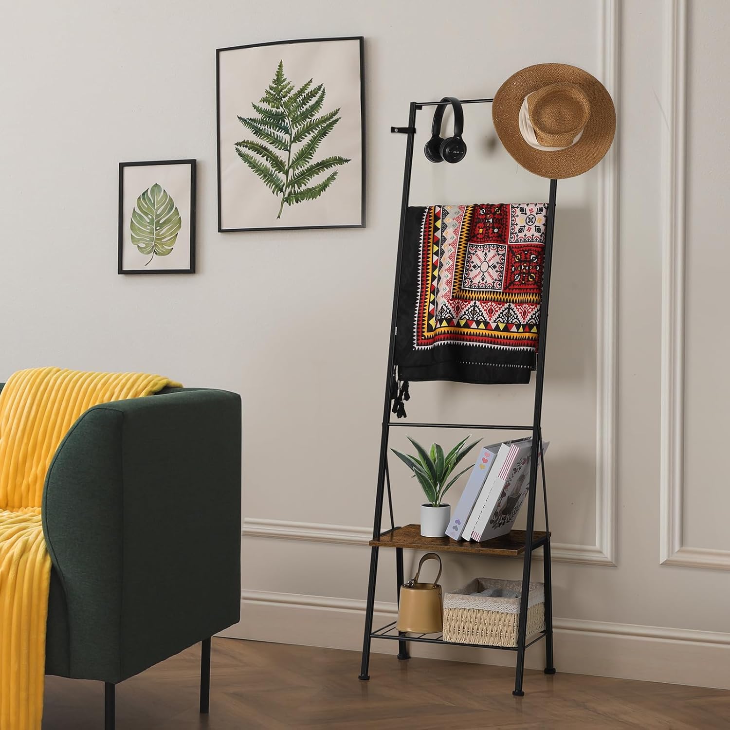 Blanket Ladder Black Towel Ladder with Shelf Metal Blanket Ladder Holder for Bathroom Standing Ladder Towel Rack with Hooks Stocking Holders for Living Room Bedroom Laundry Room