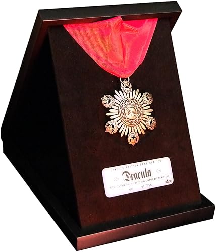 Miniatura 6 de Factory Entertainment Universal Monsters Drácula Medallón Edición Limitada Réplica Prop