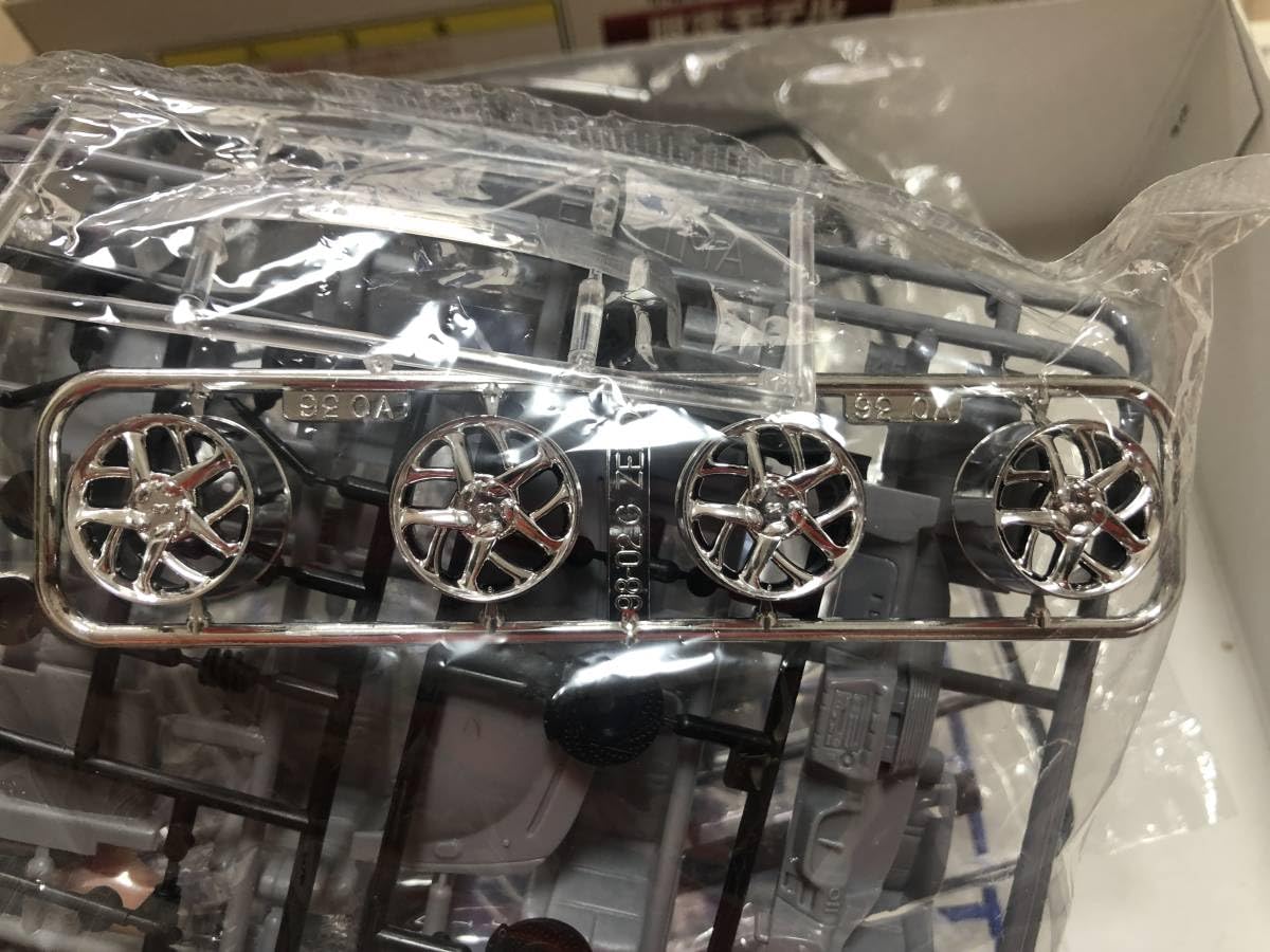 Amazon.co.jp: アオシマ 1/24 エスティマ ルシーダ 中期型 KEN