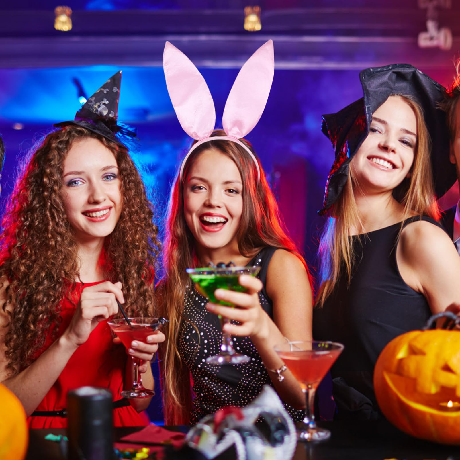 Healvian 5 Ensembles Costume Cosplay avec Oreilles de Lapin et Accessoires Photo Bandeau Décoratif avec Queue de Lapin et Collier Parfait pour Halloween et Fêtes
