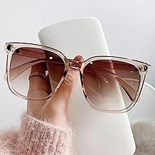 Trendy Oversized Women's Sunglasses &ndash; Vintage Square Frames with Gradient Lenses