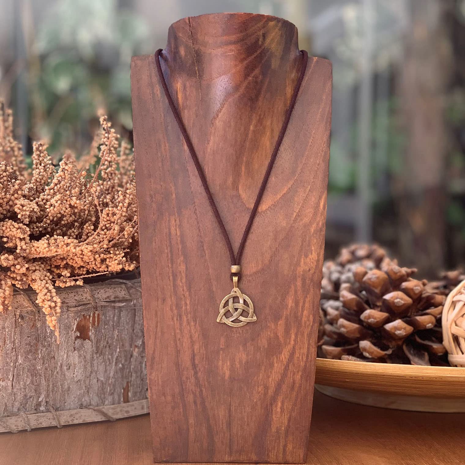 ASTER ALHELÍ - Halskette Damen oder Herren Trinquette Knoten der keltischen Trinität Triangle Anhänger Altsilber oder Bronze - Antelina und Zamak Knoten Halskette - Schutz Amulet
