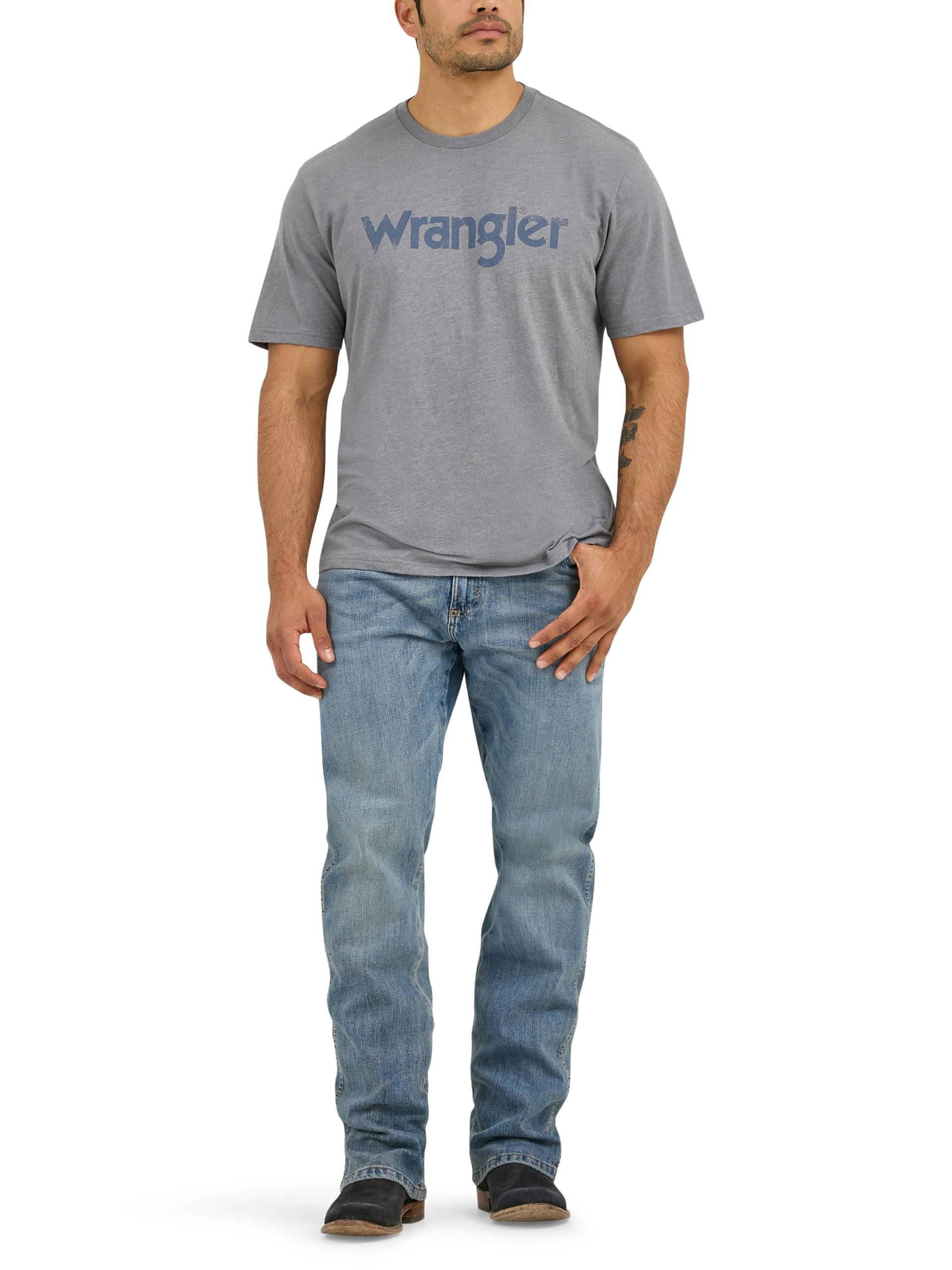 Wrangler Men's Retro Relaxed Fit Boot Cut Jean