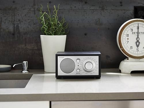 Miniatura 2 de Radio AMFM con Bluetooth Tivoli Audio M1BTBBS Modelo uno