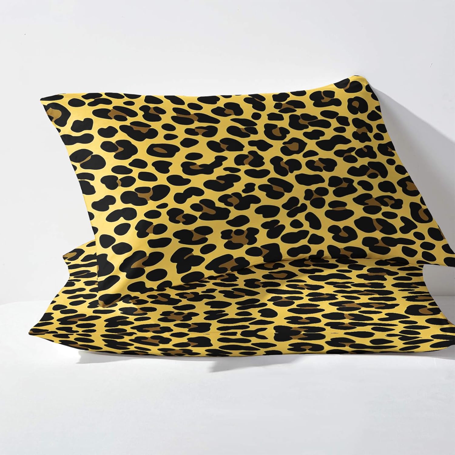 Leopard Print Pillowcase for Room Decor & Gift, Leopard Print Pillow Cases King Size Set of 2, Animal Skin Printed Bed Pillow Covers with Zipper, Cozy Microfiber