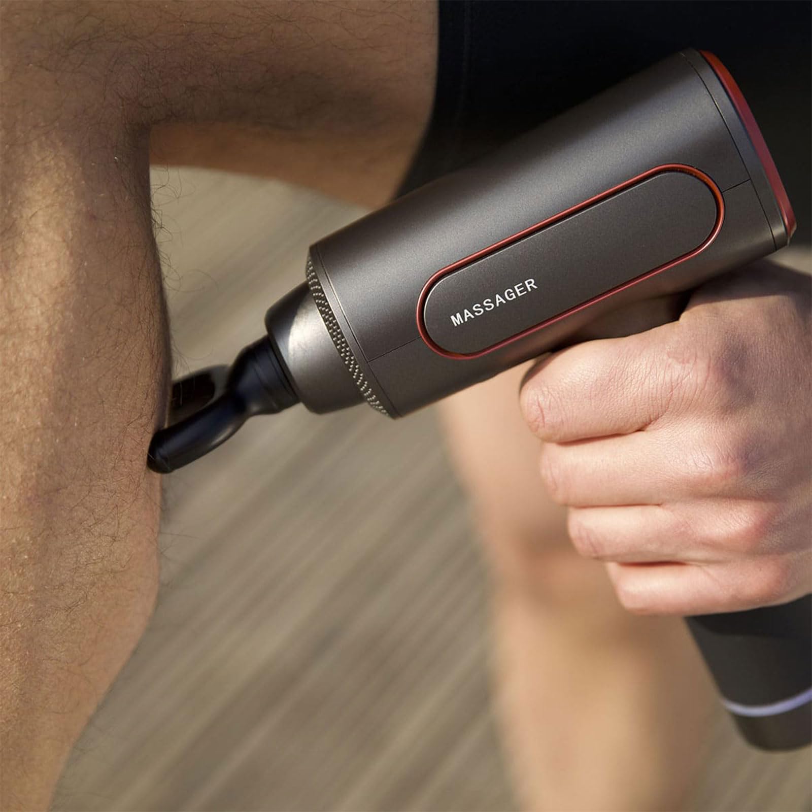 Medivon Gun PRO tragbare Massagepistole 6 Massageköpfe leiser Motor Tiefenmassage für Rücken, Nacken, Bein und Arm Muskeln Tragetasche - schwarz